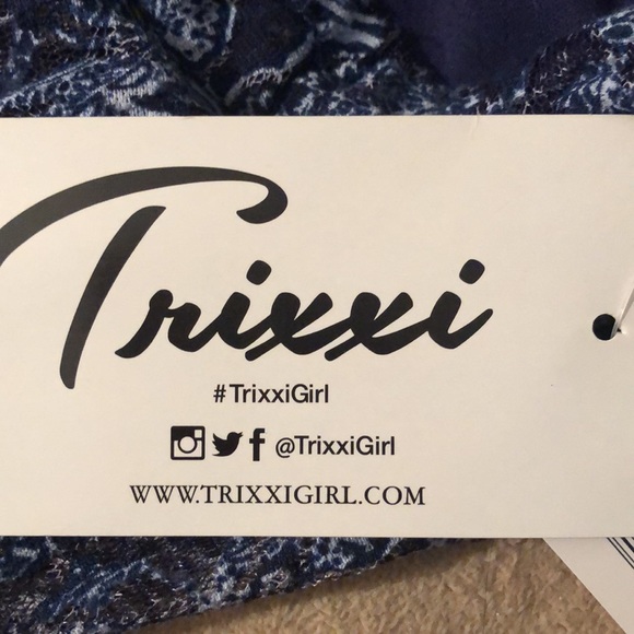 Trixie Dress Junior’s size S - Picture 7 of 7